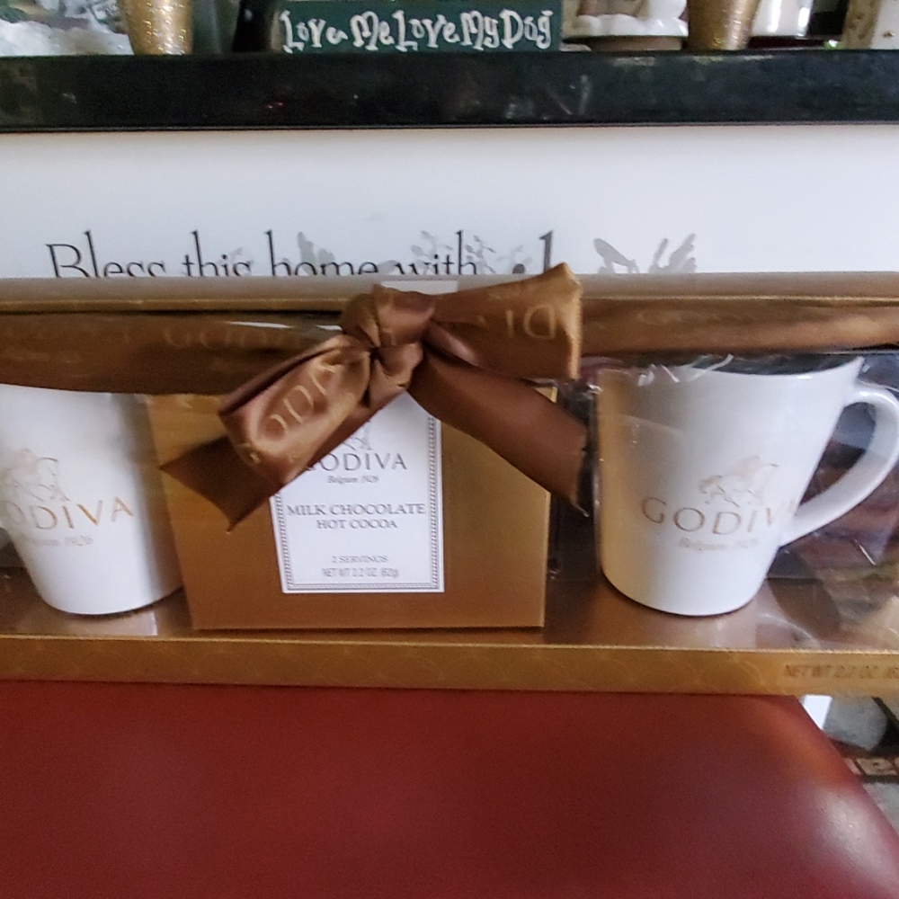 godiva Gift set gorgeous boxed